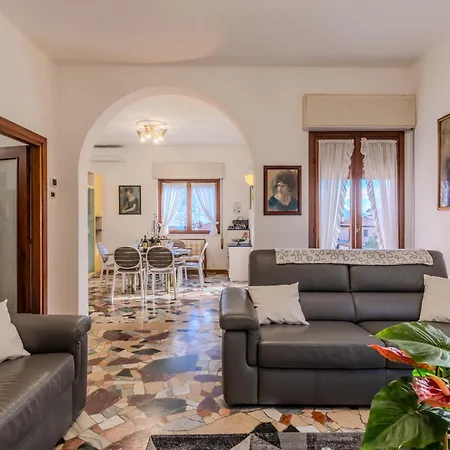 Villa Vittoria By Interhome